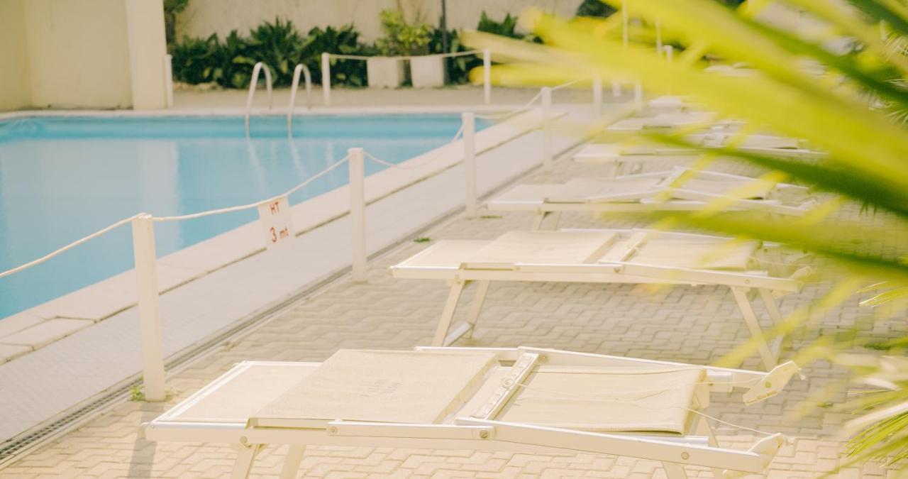 Hotel Beverly ริมินี ภายนอก รูปภาพ